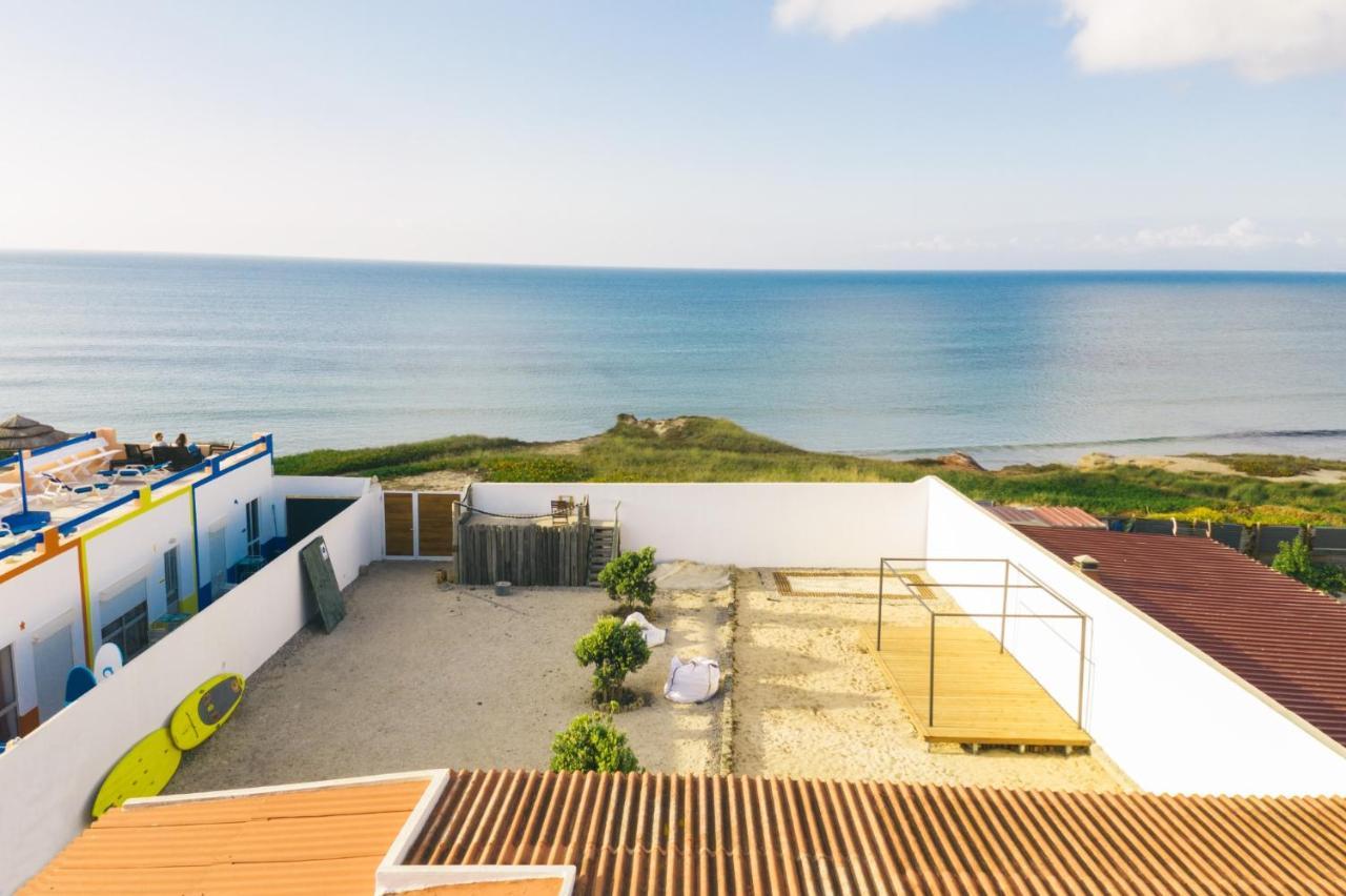 Soulsurfcamp Portugal Bed & Breakfast Peniche Exterior photo